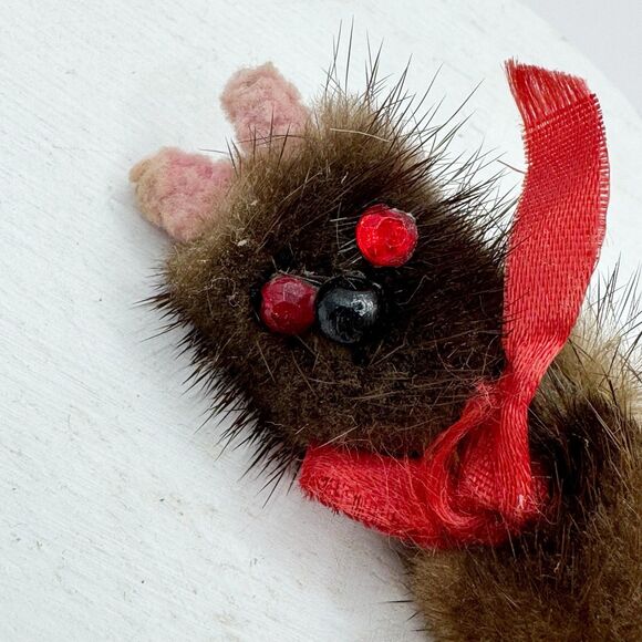Vintage Scary Real Fur Animal Rabbit Brooch Pin Red Eyes Creepy Weird - Picture 1 of 8